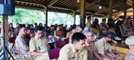 Rapat kerja dengan forum koordinasi pimpinam kapanewon dan lurah se Kabupaten Gunungkidul 
